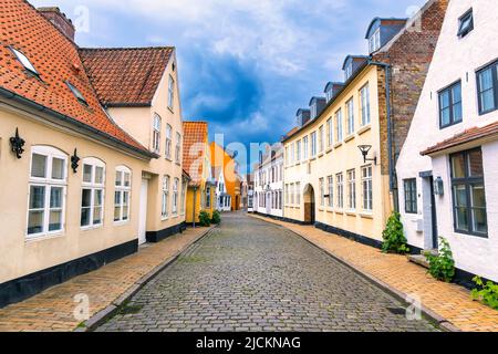 Kleine Straßen am Rande von Aabenraa im südlichen Teil Dänemarks Stockfoto