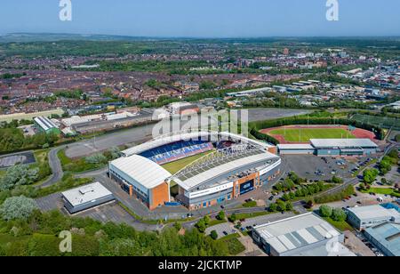 Luftbild des DW Stadions die Heimat von Wigan Athletic und Wigan Warriors. 13. Mai 2022. Stockfoto