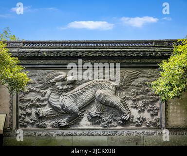 Zhejiang nbang tianyi Pavillon Buch Stadt in Südchina Haufen von Kunststoff haetae Figur Stockfoto