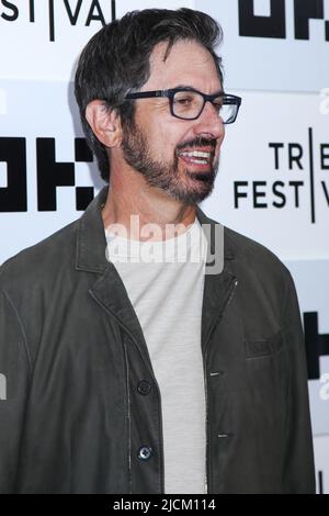 NEW YORK, NY, USA - 10. JUNI 2022: Ray Romano beim 'Somewhere in Queens' 2022 Tribeca Film Festival Stockfoto