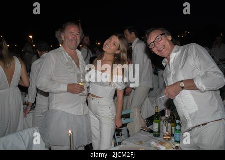 Dîner en Blanc 2022 à Paris Frankreich Stockfoto