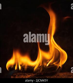 Feuer Flammen abstrakt auf schwarzem Hintergrund, Feuer Kunst Stockfoto