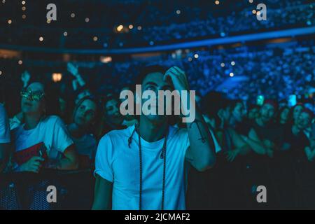 13/06/2022 - die italienische Sängerin CESARE CREMONINI spielt live im San Siro Stadion in Mailand, Italien Stockfoto