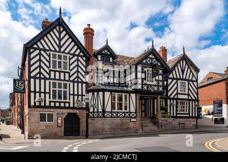 Das Lion and Swan Hotel im Stadtzentrum von Congleton, Cichhire, Großbritannien Stockfoto