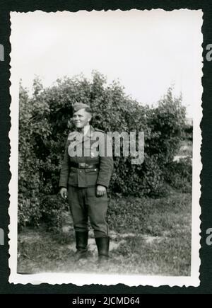 Europa, Ukraine, Charkow, 2. Weltkrieg, deutscher Soldaten , Pionier, fotografiert von dem Pionier Bruno Feltz / Europe, Ukraine, Kharkiv, WW II , Deutscher Soldat , Pionier, Fotograf der Pionier Bruno Feltz . Stockfoto