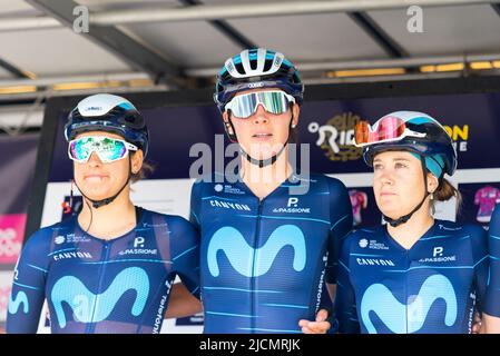 Barbara Guarischi, Aude Biannic, Alicia Gonzalez, Radfahrer des Movistar Teams beim RideLondon Classique 2022 Elite-Damenrad-Rennen in Maldon Stockfoto