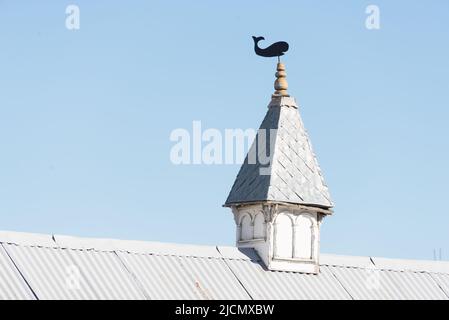 Windfahne über einem alten Gebäude in Ushuaia, Tierra del Fuego, Argentinien. Stockfoto