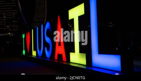 Lusail, Katar, 06. Juni 2022: ich liebe das lusail-Schild in der aufstrebenden Stadt lusail in Katar. Stockfoto