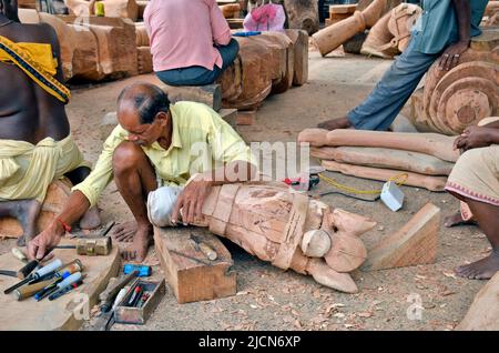 Holzbauarbeiten bei puri odisha india Stockfoto