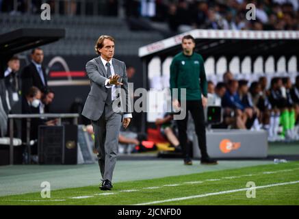 14. Juni 2022, Nordrhein-Westfalen, Mönchengladbach: Fußball: Nations League A, Deutschland - Italien, Gruppenphase, Gruppe 3, Matchday 4, Stadion im Borussia-Park, Italien-Trainer Roberto Mancini reagiert. Foto: Marius Becker/dpa Stockfoto