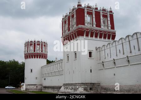 Nowodewitschy Kloster, auch bekannt als Bogoroditse-Smolenski Kloster, eines der bekanntesten Kloster von Moskau, Russland Stockfoto