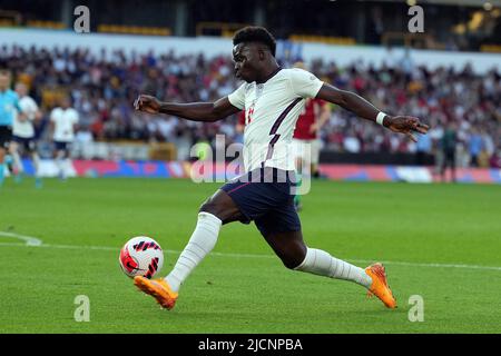 Wolverhampton, Großbritannien. 14.. Juni 2022. Bukayo Saka aus England in Aktion. UEFA Nations League, Gruppe c Spiel, England gegen Ungarn im Molineux Stadion in Wolverhampton, England am Dienstag, 14.. Juni 2022. Nur zur redaktionellen Verwendung. Bild von Steffan BowenAndrew Orchard Sports Photography/Alamy Live News Credit: Andrew Orchard Sports Photography/Alamy Live News Stockfoto