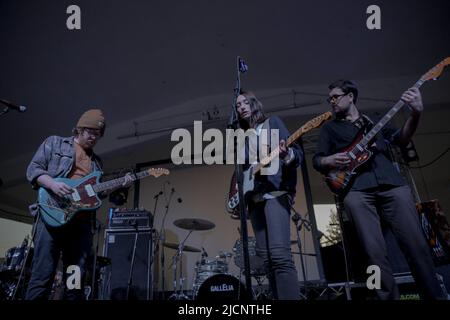 11. Juni 2022, Bologna, Emilia-Romagna, Italien: King Hannah Live in Nova Festival in Bologna zum Auftakt von thurston moore (Foto: © Carlo Vergani/Pacific Press via ZUMA Press Wire) Stockfoto