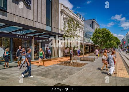 8. Januar 2019: Christchurch, Neuseeland - an einem sonnigen Sommertag in den neuen Shops in der Cashel Street einkaufen. Stockfoto