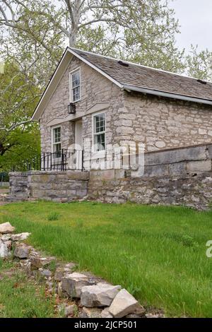 Nauvoo, Illinois, USA. Der Bidamon-Stall wurde im Jahr 1860s aus dem Grundstein des Nauvoo-Hauses gebaut. Stockfoto