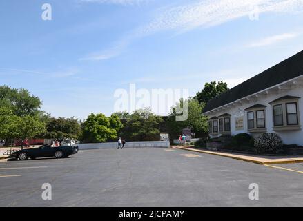 Touristen vor dem Mark Twain Boyhood Home and Museum in Hannibal Missouri Stockfoto