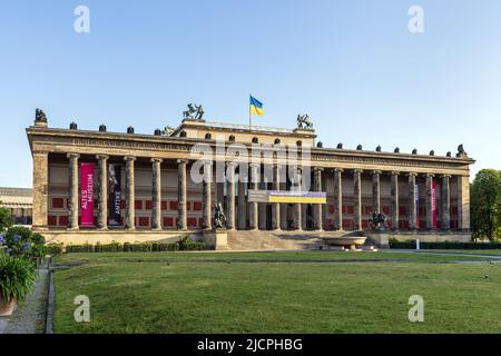 Das Alte Museum wurde von 1825 bis 1830 von Karl Friedrich Schinkel im Stil des Klassizismus, Berlin, erbaut. Stockfoto