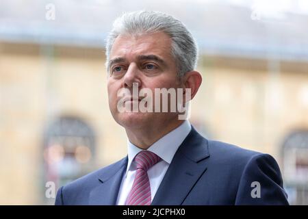 Brandon Lewis erhält Interviews im BBC Broadcasting House am Langham Place. Bild aufgenommen am 12.. Juni 2022. © Belinda Jiao jiao.bilin@gmail.com 07598 Stockfoto