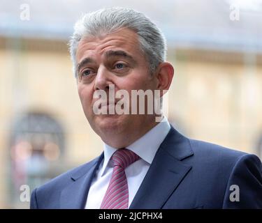 Brandon Lewis erhält Interviews im BBC Broadcasting House am Langham Place. Bild aufgenommen am 12.. Juni 2022. © Belinda Jiao jiao.bilin@gmail.com 07598 Stockfoto