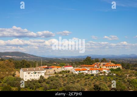 Blick auf das Dorf Alpedrinha, in Fundao, Portugal Stockfoto