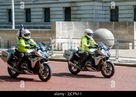 Police Special Escort Group Motorradfahrer in London, England, Vereinigtes Königreich am Mittwoch, 18. Mai 2022.Foto: David Rowland / One-Image.com Stockfoto