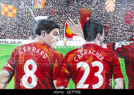 Wandbild des FC Liverpool mit Steven Gerrard und Jamie Carragher, Anfield, Liverpool, England, Großbritannien Stockfoto
