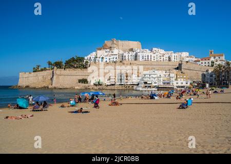 Altstadt und Tempelritterburg, Peniscola, Bundesland Valencia, Spanien Stockfoto