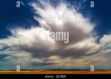 Cumulonimbus Cloud, Teruel, Aragon, Spanien Stockfoto