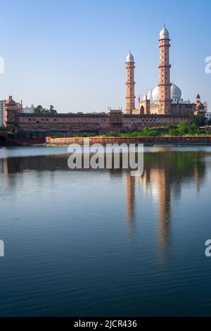 Taj Ul Masajid, Bhopal, Madhya Pradesh, Indien. Eine der größten Moscheen in Asien Stockfoto