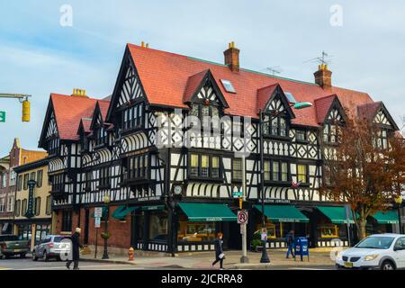 PRINCETON, NJ USA - NOVENBER 12, 2019: Hamilton Jewelers, außerhalb der Princeton University, NJ Stockfoto