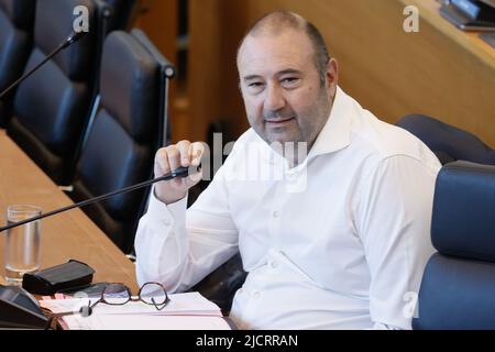 Christophe Collignon, der wallonische Minister für Kommunalverwaltung und Wohnungswesen, im Bild während einer Plenarsitzung des wallonischen Parlaments in Namur, Mittwoch, 15. Juni 2022. BELGA FOTO BRUNO FAHY Stockfoto