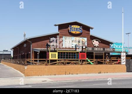 ALFAFAR, SPANIEN - 06. JUNI 2022: Ribs ist eine amerikanische Restaurantkette Stockfoto