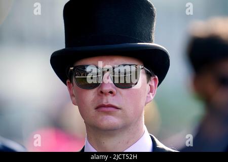 Joseph O'Brien, Trainer am zweiten Tag von Royal Ascot auf der Rennbahn Ascot. Bilddatum: Mittwoch, 15. Juni 2022. Stockfoto