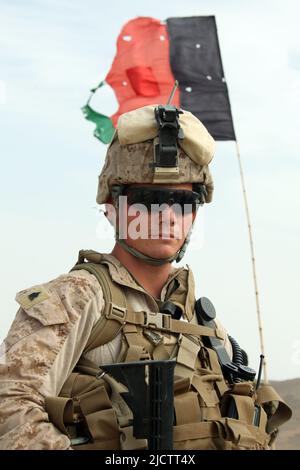 US Marine auf Patrouille in Kajaki, Provinz Helmond, Afghanistan. Stockfoto