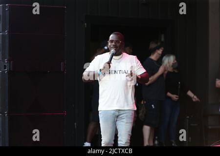 Der Komiker Skeet Carter spielt Live-Comedy bei der Dell East Music Center Summer Concert Series in Philadelphia. Mit: Komiker Skeet Carter wo: Philadelphia, Pennsylvania, USA Wann: 05 Aug 2021 Credit: W.Wade/WENN Stockfoto