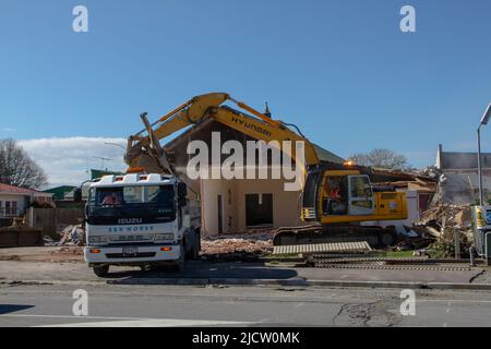 Erdbebenschäden rund um das Dorf Kaiapoi, Neuseeland, nach dem Erdbeben der Stärke 7,3 am 3.. September 2010. Silt-Verflüssigung; Risse. Stockfoto