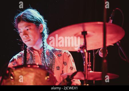 Kopenhagen, Dänemark. 15.. Juni 2022. Die japanische Psychedelik-Rockband Kikagaku Moyo spielt ein Live-Konzert im Pumpehuset in Kopenhagen. (Foto: Gonzales Photo/Alamy Live News Stockfoto