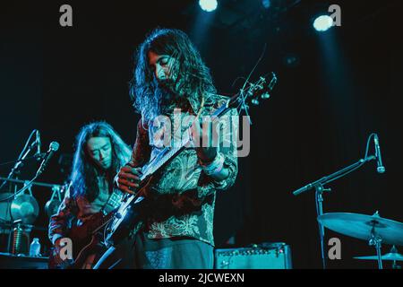 Kopenhagen, Dänemark. 15.. Juni 2022. Die japanische Psychedelik-Rockband Kikagaku Moyo spielt ein Live-Konzert im Pumpehuset in Kopenhagen. (Foto: Gonzales Photo/Alamy Live News Stockfoto