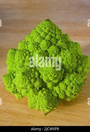 Romanesco Brokkoli , römischer Blumenkohl, Brassica oleracea. Stockfoto