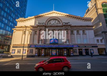 Die Fassade des Opernhauses in Manchester, England, Großbritannien, Europa Stockfoto