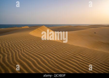 Blick auf Sand und Dünen in Maspalomas, Gran Canaria, Kanarische Inseln, Spanien, Atlantik, Europa Stockfoto