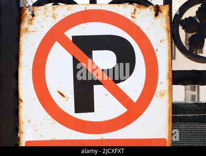 Nahaufnahme kein Parkschild Hintergrund Stock Foto Stockfoto