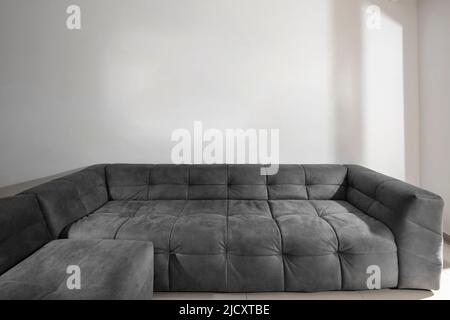Modernes Apartment-Wohnzimmer Stockfoto