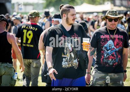 Dessel, Belgien. 16.. Juni 2022. Illustration Bild aufgenommen am ersten Tag des Graspop Metal Meeting Festivals in Dessel, am Donnerstag, 16. Juni 2022. Nach zwei abgesagten Ausgaben wegen der Corona Virus Pandemie, wird das Graspop Festival wieder über vier Tage organisiert. BELGA FOTO JASPER JACOBS Quelle: Belga Nachrichtenagentur/Alamy Live News Stockfoto