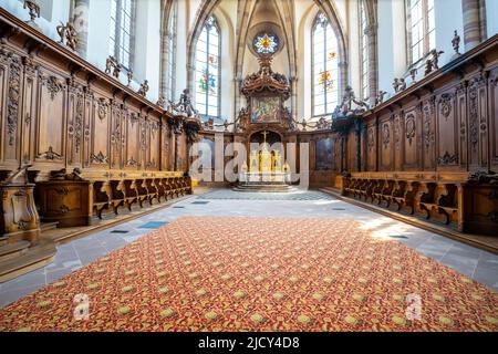 Innenraum der ehemaligen Benediktinerkirche in Marmoutier im Elsass. Frankreich. Dient heute als Pfarrkirche des Dorfes. Die erste Grundlage h Stockfoto