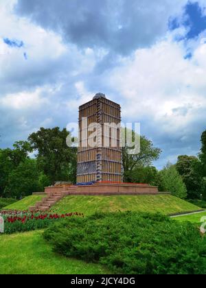 Denkmal Taras Schewtschenko vor den Bombenangriffen in der Kriegszeit geschützt Stockfoto