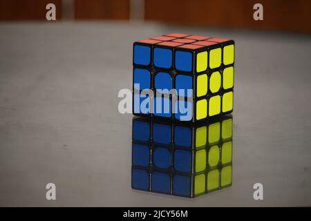 Porträt von Rubik's Cube in Dhaka. Stockfoto