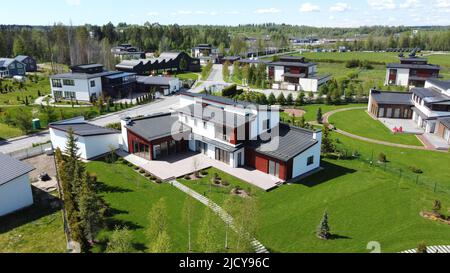 Luftaufnahmen eines teuren Landhauses Stockfoto