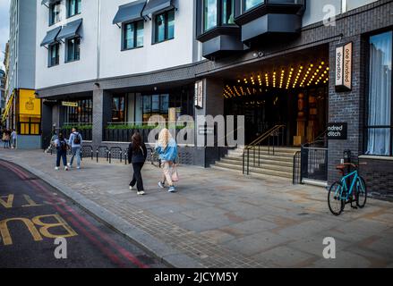 Das einhundert Shoreditch London ist ein unabhängiges Hotel mit 258 Zimmern in 100 Shoreditch, London. Früher das Ace Hotel. Stockfoto