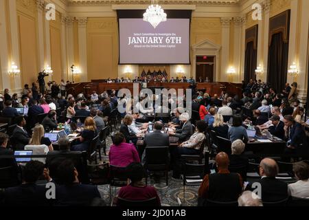 Washington, USA. 16.. Juni 2022. Das Engeren Komitee zur Untersuchung des Angriffs auf das US-Kapitol vom 6.. Januar wird am 16. Juni 2022 eine Anhörung im Bürogebäude des Cannon House 390 in Washington, DC, abhalten. (Foto von Oliver Contreras/Sipa USA) Quelle: SIPA USA/Alamy Live News Stockfoto